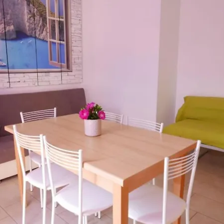 Bright Escape 250mt From The Sea بيبيوني